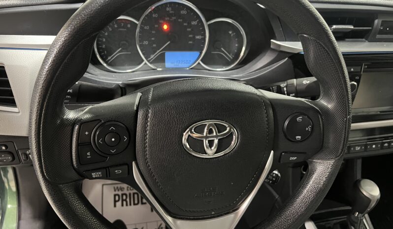 2016 Toyota Corolla  LE full