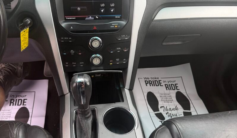 2013 Ford Explorer XLT full